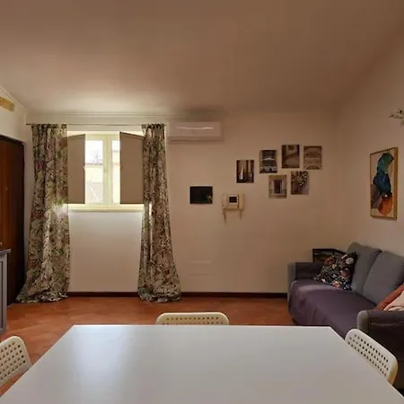 Via San Giovanni * Caserta